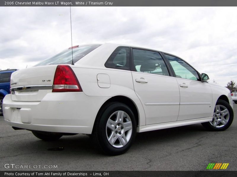 White / Titanium Gray 2006 Chevrolet Malibu Maxx LT Wagon
