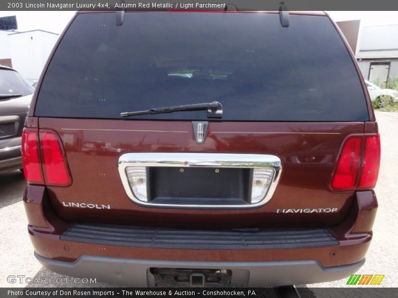 Autumn Red Metallic / Light Parchment 2003 Lincoln Navigator Luxury 4x4