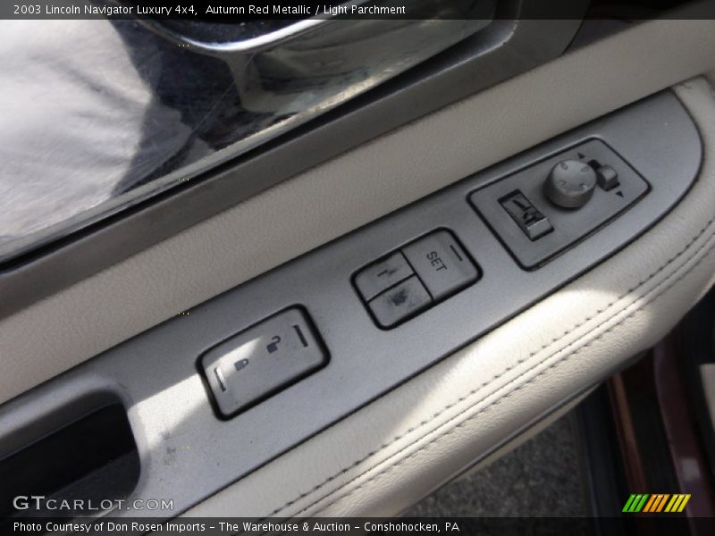 Autumn Red Metallic / Light Parchment 2003 Lincoln Navigator Luxury 4x4