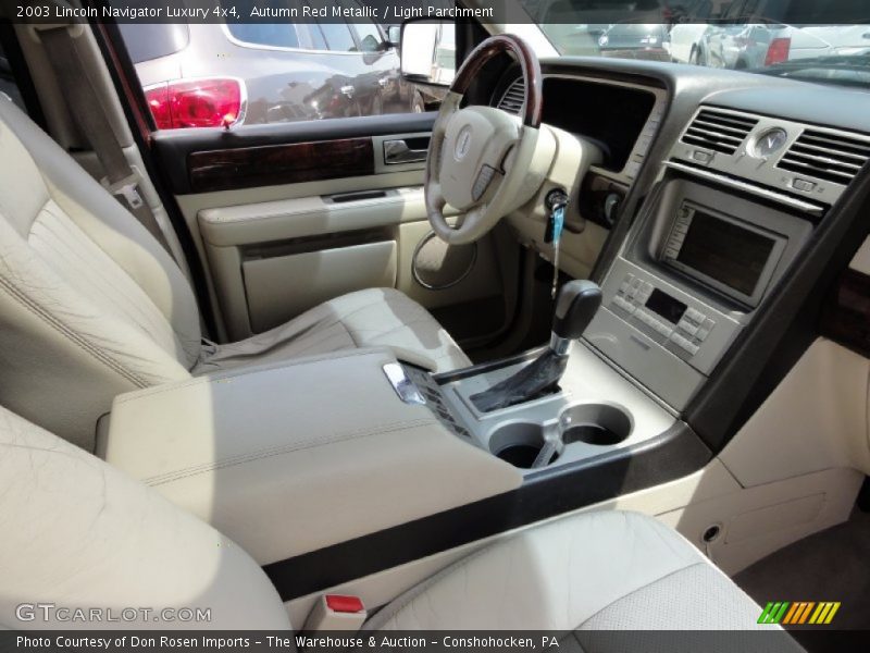 Autumn Red Metallic / Light Parchment 2003 Lincoln Navigator Luxury 4x4
