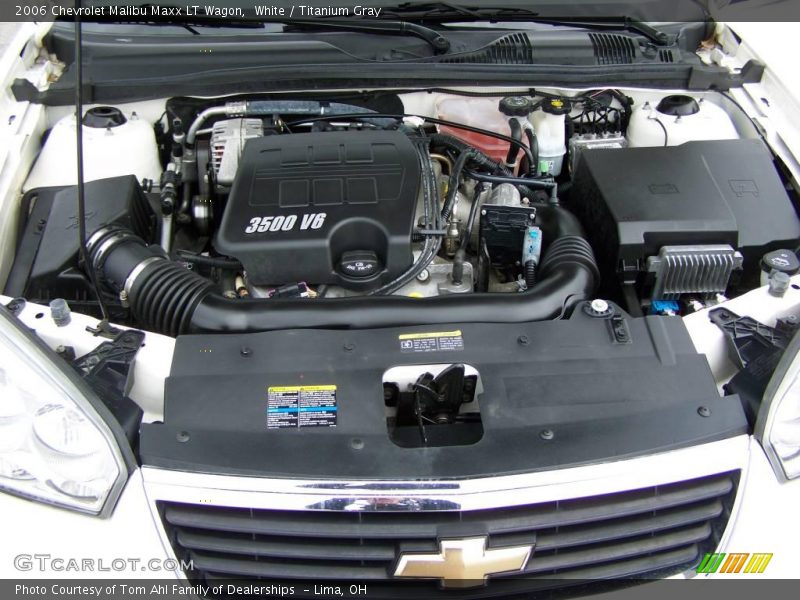 White / Titanium Gray 2006 Chevrolet Malibu Maxx LT Wagon