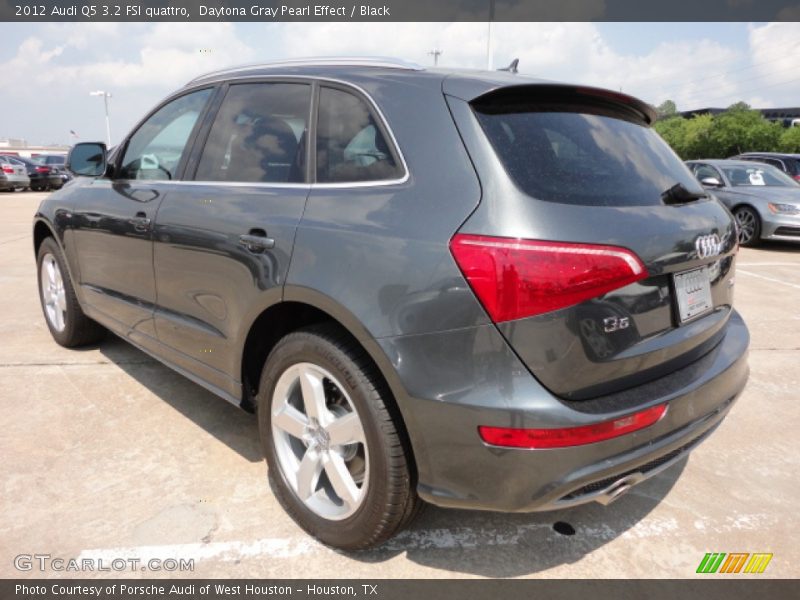 Daytona Gray Pearl Effect / Black 2012 Audi Q5 3.2 FSI quattro