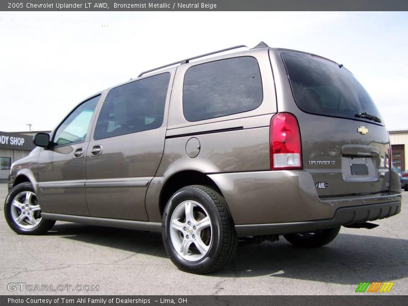 Bronzemist Metallic / Neutral Beige 2005 Chevrolet Uplander LT AWD