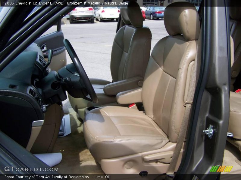 Bronzemist Metallic / Neutral Beige 2005 Chevrolet Uplander LT AWD