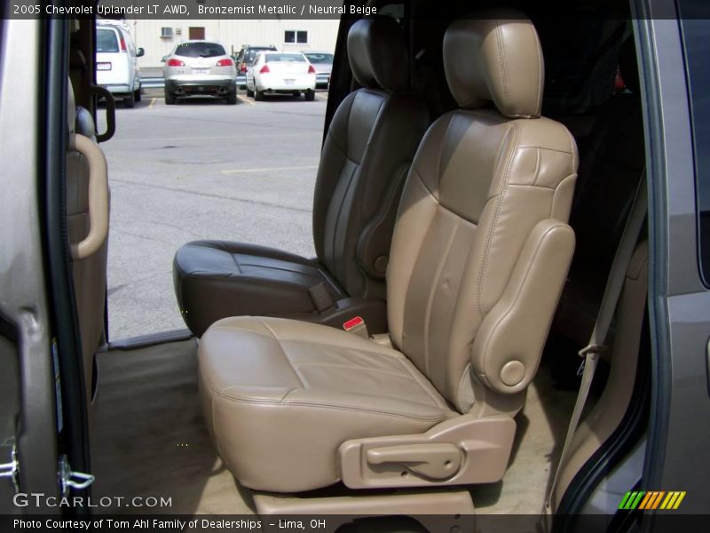 Bronzemist Metallic / Neutral Beige 2005 Chevrolet Uplander LT AWD