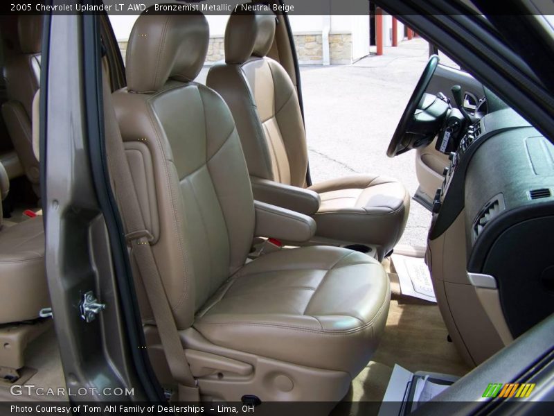 Bronzemist Metallic / Neutral Beige 2005 Chevrolet Uplander LT AWD