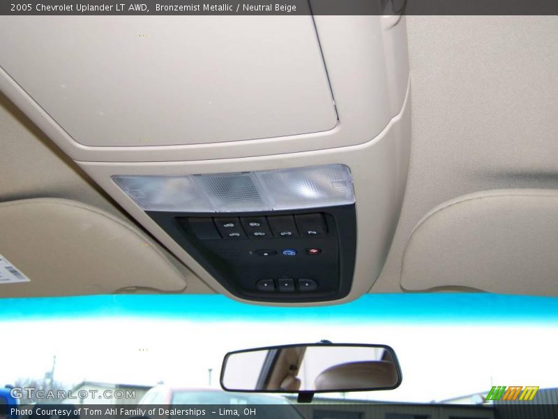 Bronzemist Metallic / Neutral Beige 2005 Chevrolet Uplander LT AWD