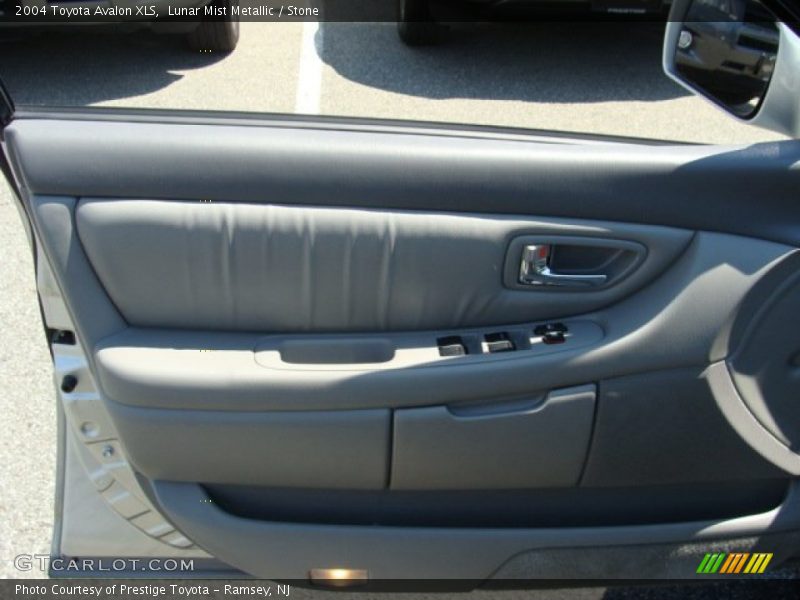 Lunar Mist Metallic / Stone 2004 Toyota Avalon XLS