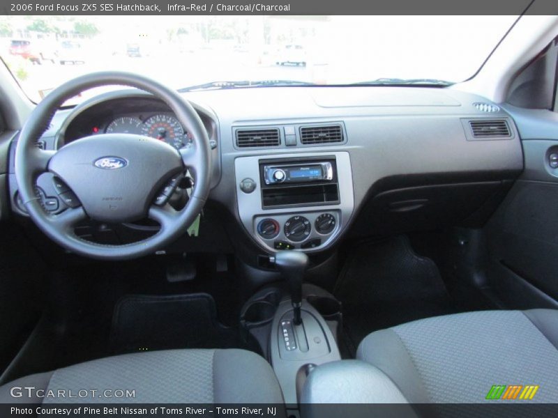 Dashboard of 2006 Focus ZX5 SES Hatchback