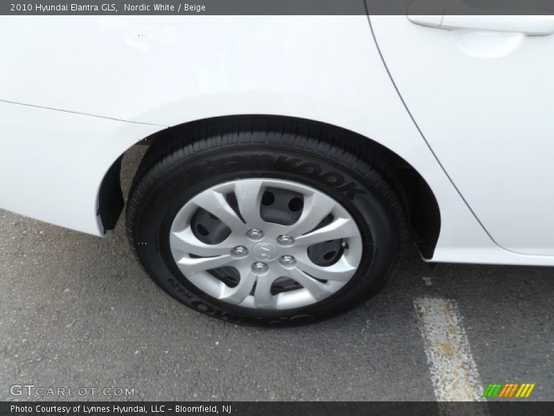 Nordic White / Beige 2010 Hyundai Elantra GLS