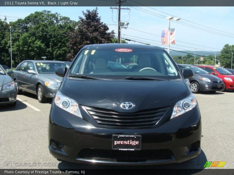 Black / Light Gray 2011 Toyota Sienna V6