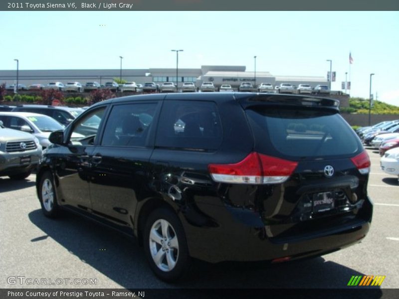 Black / Light Gray 2011 Toyota Sienna V6