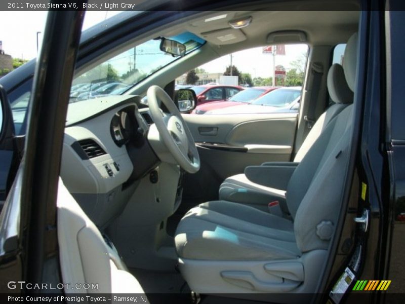 Black / Light Gray 2011 Toyota Sienna V6