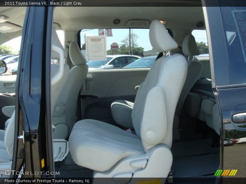 Black / Light Gray 2011 Toyota Sienna V6
