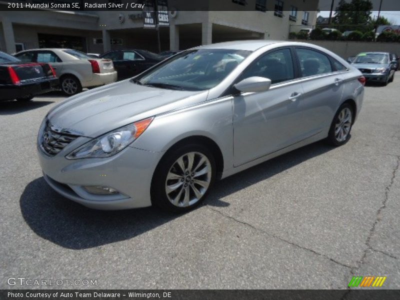 Radiant Silver / Gray 2011 Hyundai Sonata SE