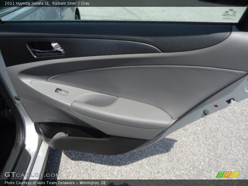 Radiant Silver / Gray 2011 Hyundai Sonata SE