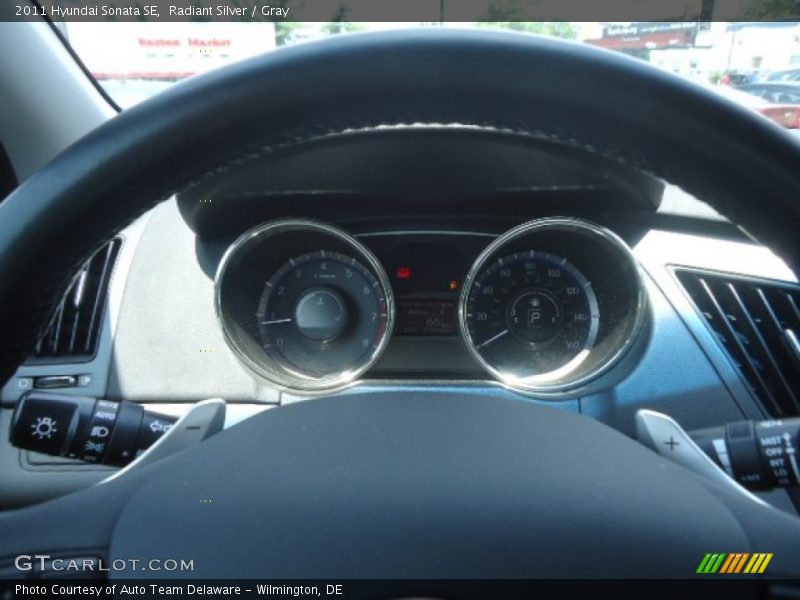 Radiant Silver / Gray 2011 Hyundai Sonata SE