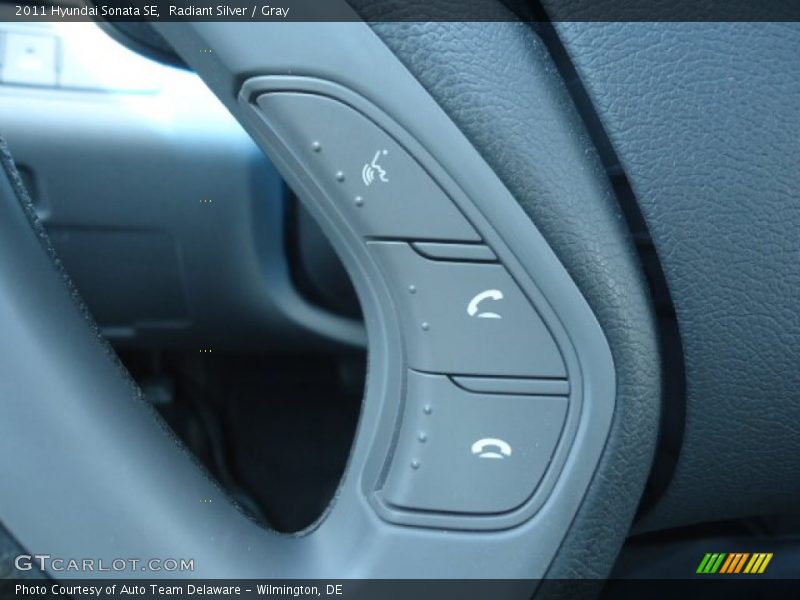 Radiant Silver / Gray 2011 Hyundai Sonata SE