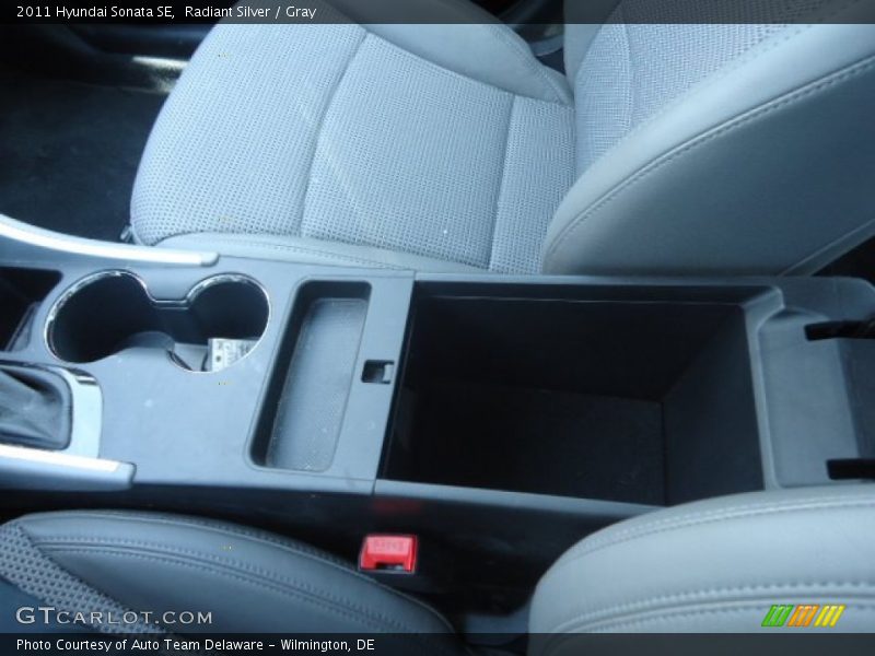 Radiant Silver / Gray 2011 Hyundai Sonata SE