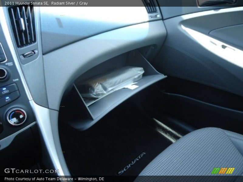 Radiant Silver / Gray 2011 Hyundai Sonata SE