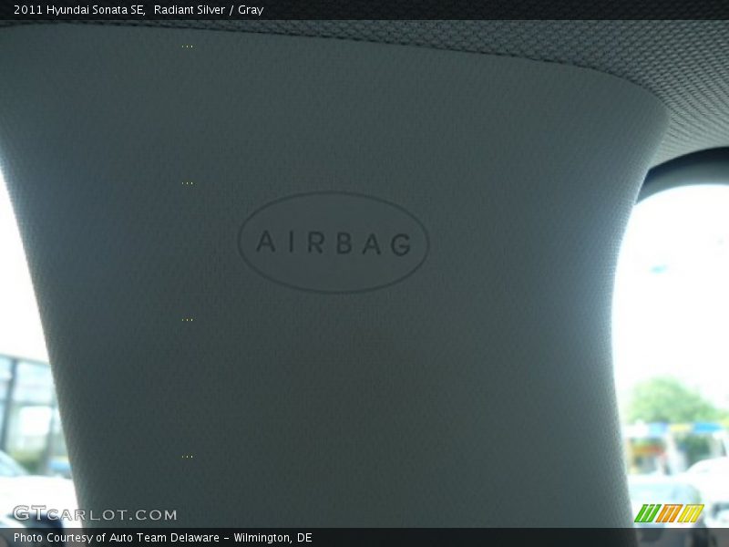 Radiant Silver / Gray 2011 Hyundai Sonata SE