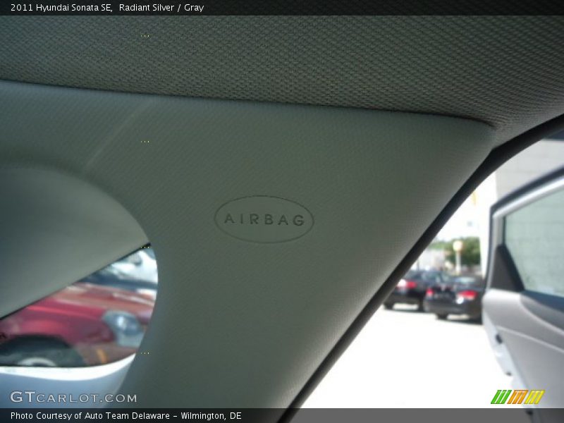 Radiant Silver / Gray 2011 Hyundai Sonata SE