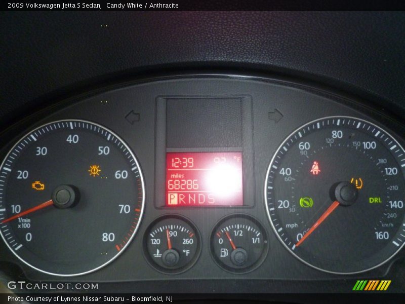 Candy White / Anthracite 2009 Volkswagen Jetta S Sedan