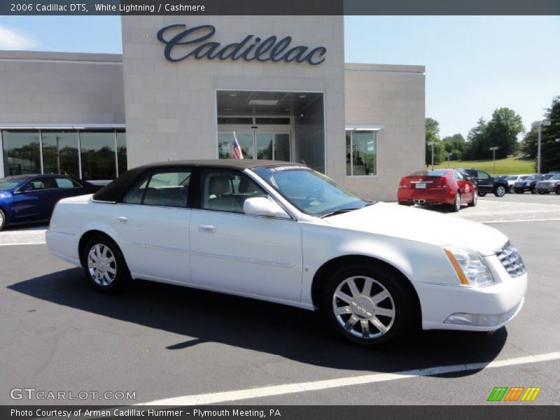 White Lightning / Cashmere 2006 Cadillac DTS