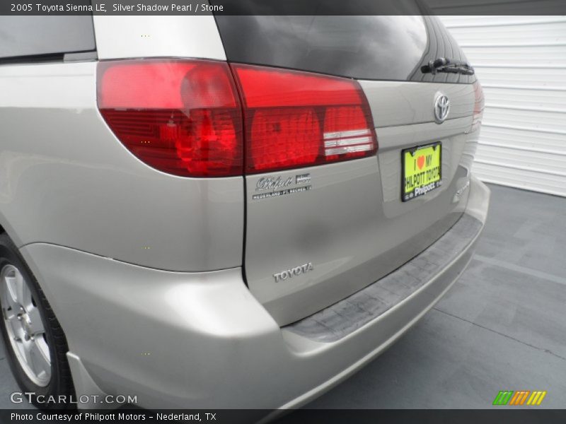 Silver Shadow Pearl / Stone 2005 Toyota Sienna LE