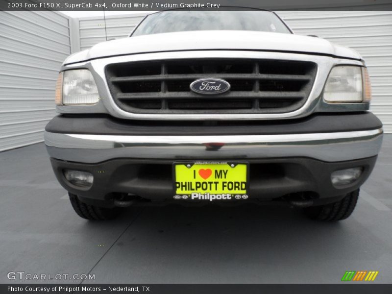 Oxford White / Medium Graphite Grey 2003 Ford F150 XL SuperCab 4x4