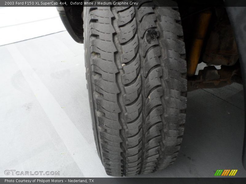 Oxford White / Medium Graphite Grey 2003 Ford F150 XL SuperCab 4x4