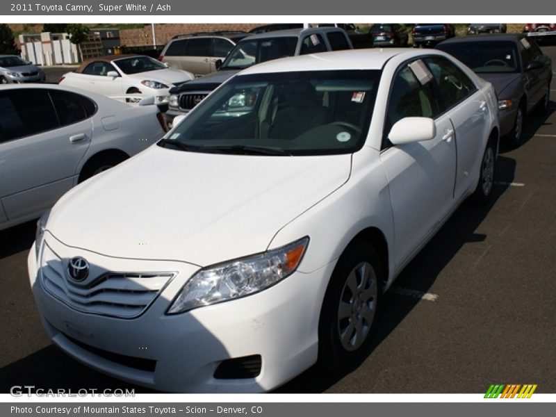 Super White / Ash 2011 Toyota Camry