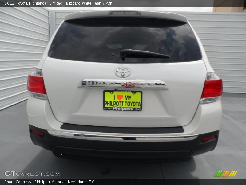 Blizzard White Pearl / Ash 2012 Toyota Highlander Limited