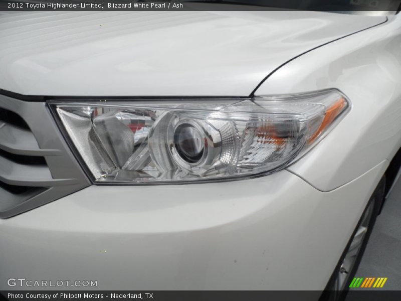 Blizzard White Pearl / Ash 2012 Toyota Highlander Limited