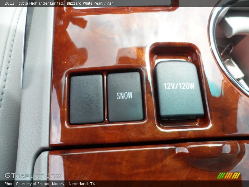 Blizzard White Pearl / Ash 2012 Toyota Highlander Limited