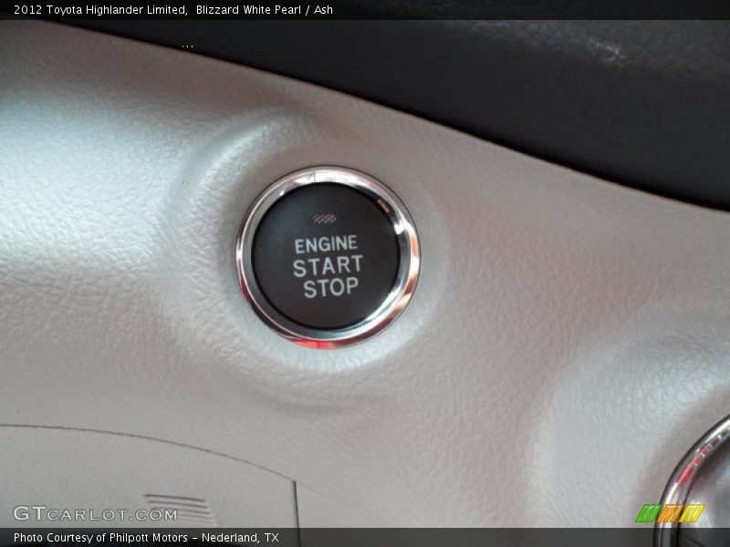 Blizzard White Pearl / Ash 2012 Toyota Highlander Limited