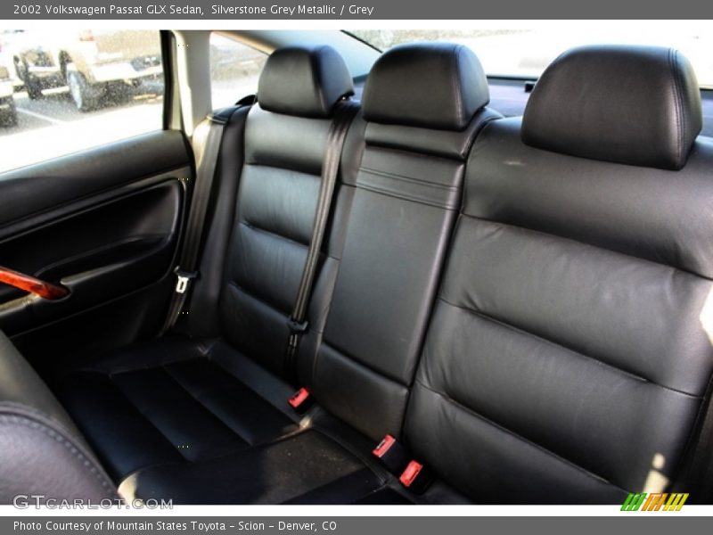 Silverstone Grey Metallic / Grey 2002 Volkswagen Passat GLX Sedan