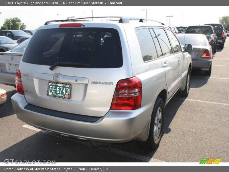 Millennium Silver Metallic / Charcoal 2001 Toyota Highlander V6 4WD