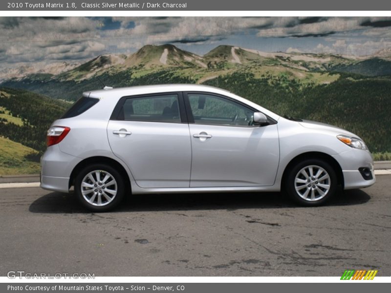 Classic Silver Metallic / Dark Charcoal 2010 Toyota Matrix 1.8