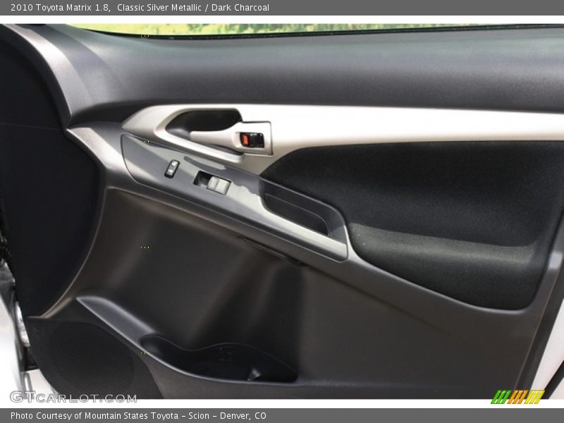 Classic Silver Metallic / Dark Charcoal 2010 Toyota Matrix 1.8