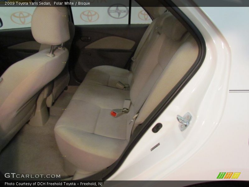 Polar White / Bisque 2009 Toyota Yaris Sedan