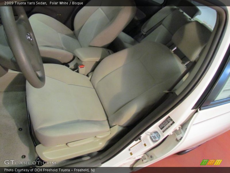 Polar White / Bisque 2009 Toyota Yaris Sedan