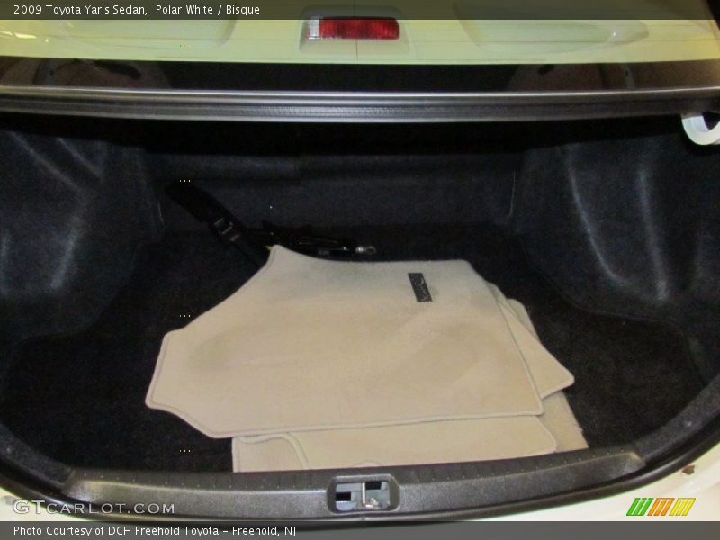 Polar White / Bisque 2009 Toyota Yaris Sedan