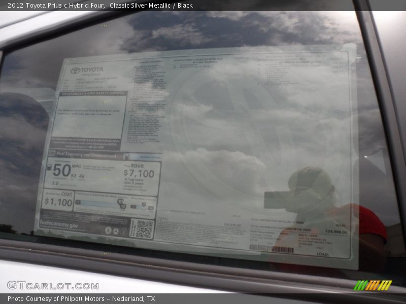 Classic Silver Metallic / Black 2012 Toyota Prius c Hybrid Four