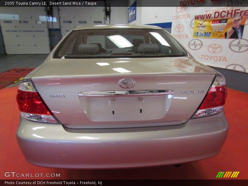 Desert Sand Mica / Taupe 2005 Toyota Camry LE