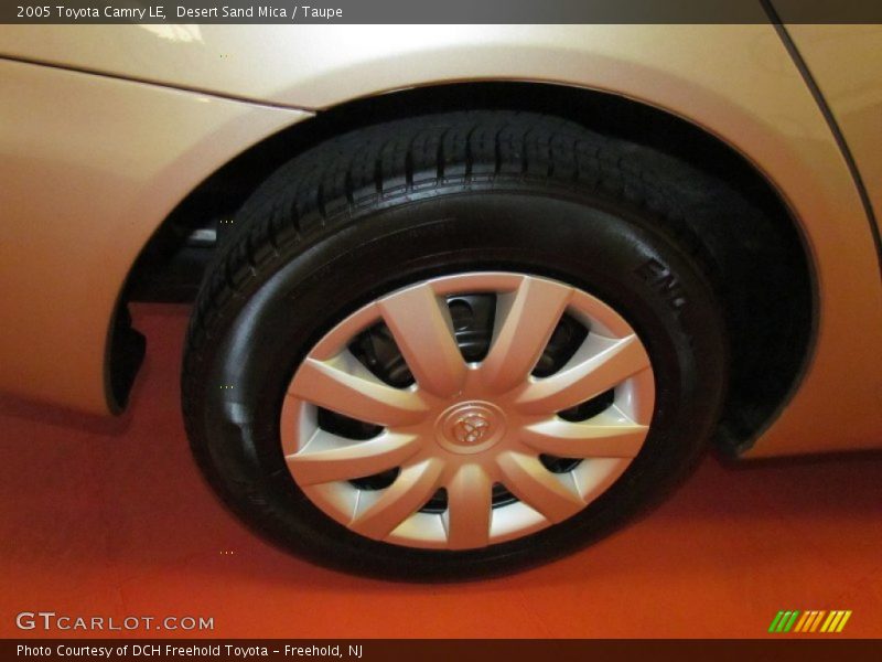 Desert Sand Mica / Taupe 2005 Toyota Camry LE