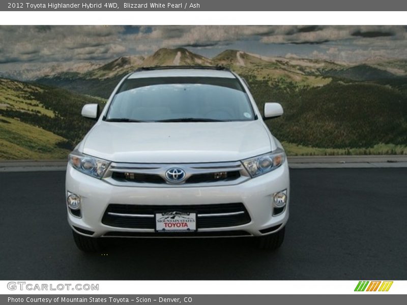 Blizzard White Pearl / Ash 2012 Toyota Highlander Hybrid 4WD