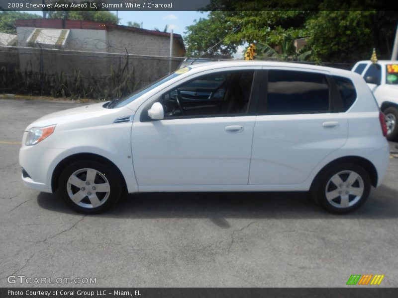Summit White / Charcoal 2009 Chevrolet Aveo Aveo5 LS