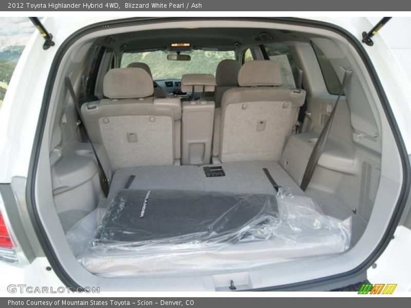  2012 Highlander Hybrid 4WD Trunk