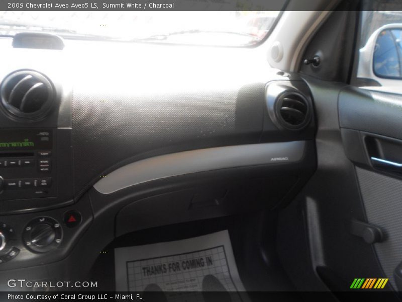 Summit White / Charcoal 2009 Chevrolet Aveo Aveo5 LS